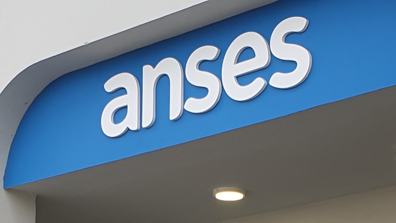 Cobro de Anses en diciembre 2024: jubilación mínima con aumento, bono extraordinario y aguinaldo