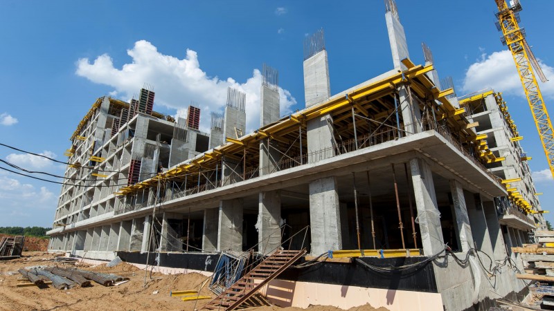 Fuerte caída de la construcción y la industria en noviembre: cuáles fueron los sectores más golpeados