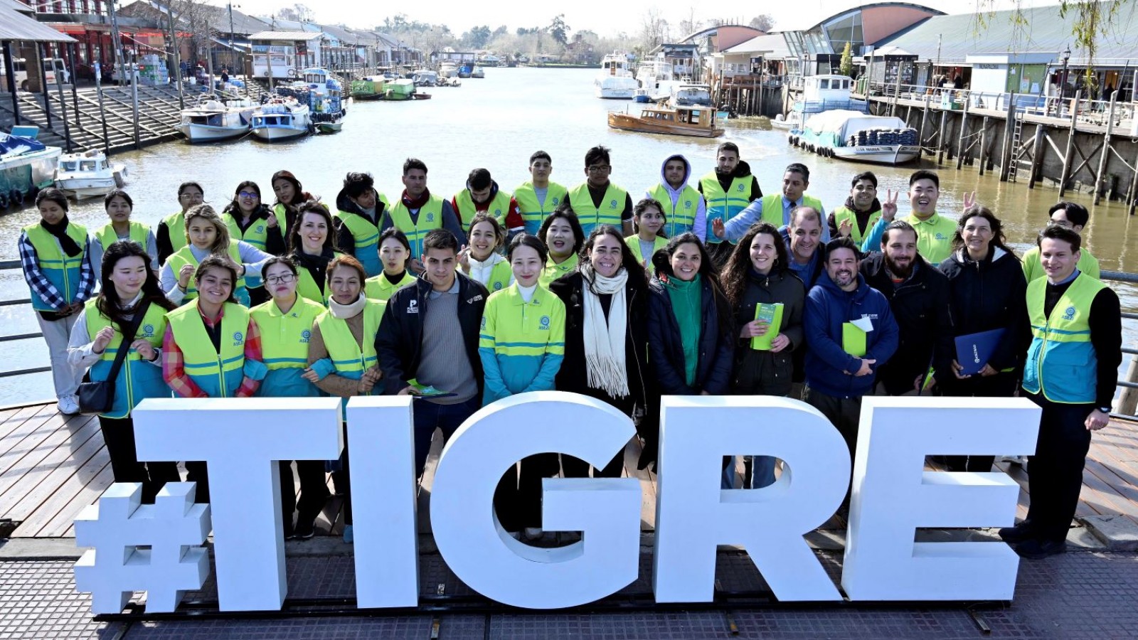 El Municipio de Tigre acompañó al grupo ASEZ WAO en un nuevo operativo de limpieza