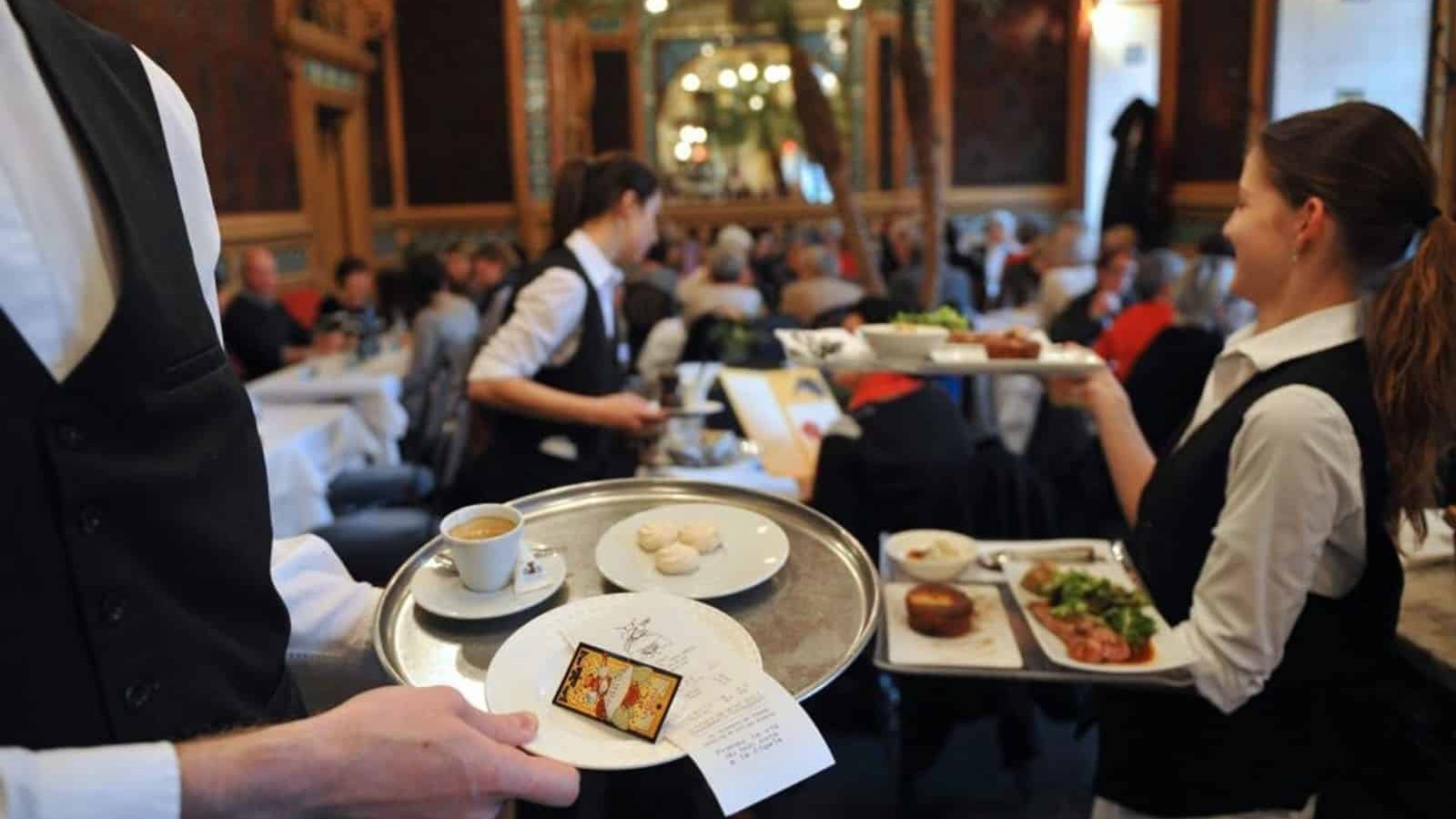 Las "propinas" podrán ser también con medios electrónicos