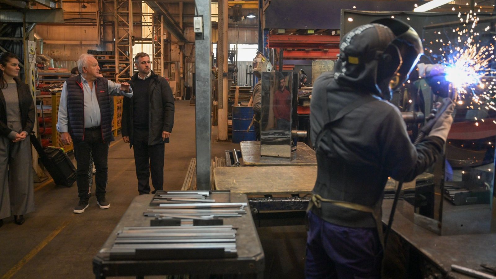 Achával en el Parque Industrial de Moreno: "La producción genera empleo y mejora la calidad de vida de las familias"