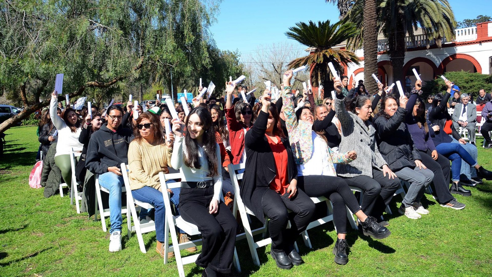 Polo de Educación Superior de Escobar: 157 alumnos recibieron sus diplomas