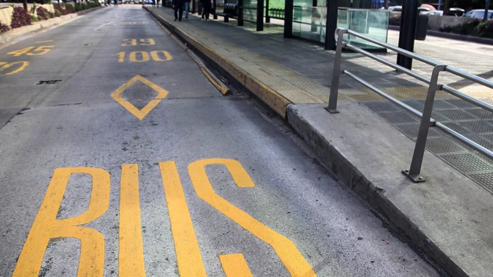 Gremios del transporte analizan un paro nacional para el 17 de octubre, en plena tensión con el Gobierno