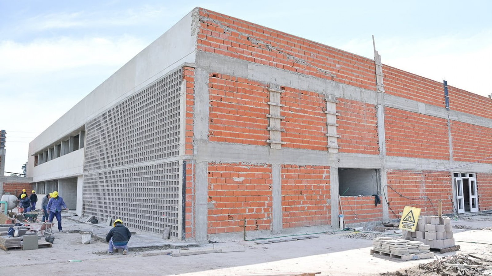 Continúa avanzando la construcción de un polo educativo en Pilar