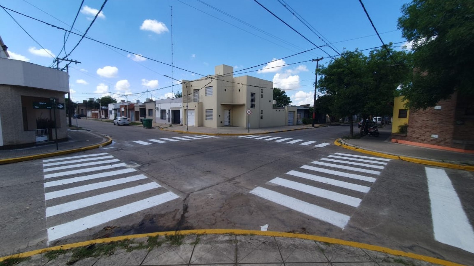 Renuevan en Pergamino la cartelería de tránsito y mejoran la señalización