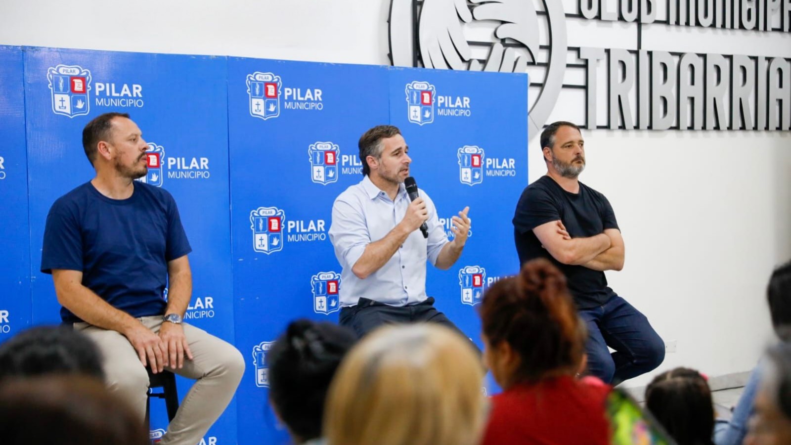 Federico Achával anunció nuevas obras de urbanización en Tribarrial y la ampliación del Club Municipal