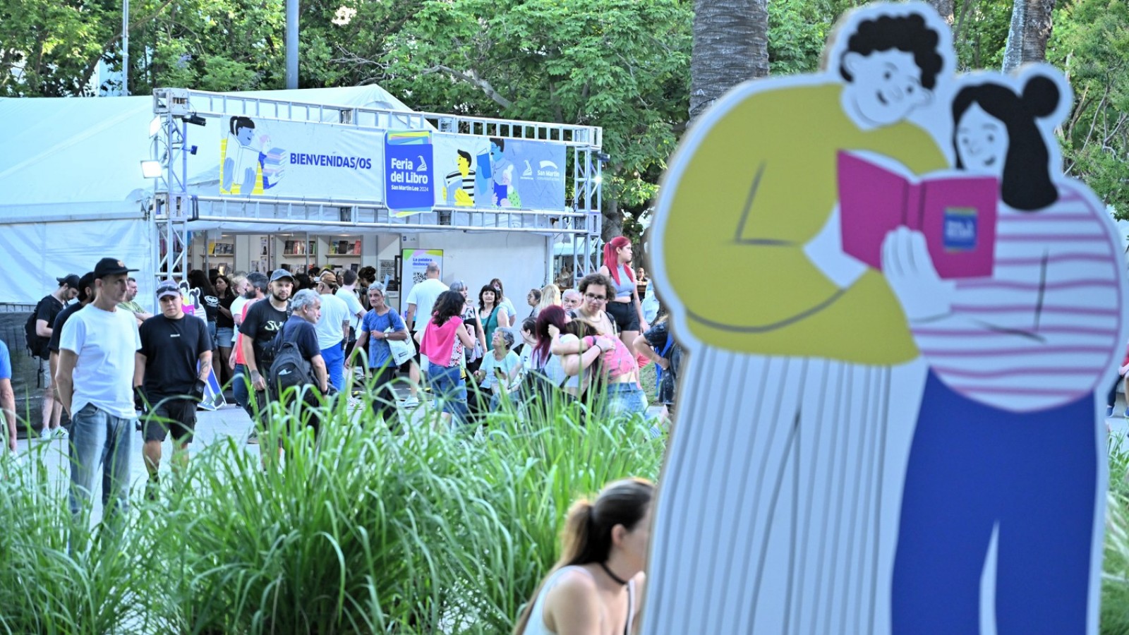 Miles de familias disfrutaron la Feria del Libro de San Martín