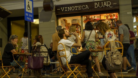 Más de 10 vinotecas de Vicente López se unen para celebrar una nueva Noche del Vino