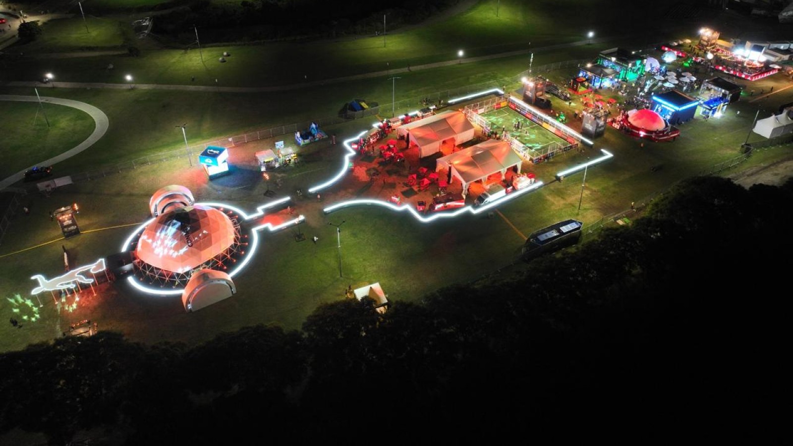 Se inauguró el Fan Zone de la Libertadores en el Paseo de la Costa de Vicente López