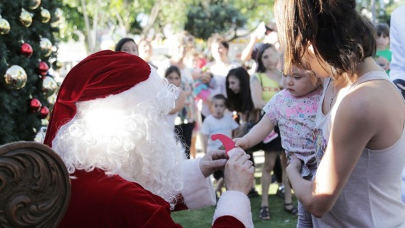 Los barrios de Vicente López celebran la Navidad con descuentos, música y la visita de Papá Noel