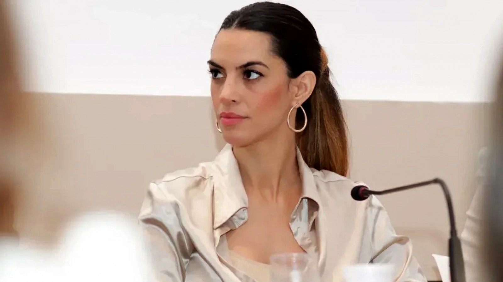 Daniel Scioli echó a la subsecretaria de Turismo por tomarse vacaciones en Europa