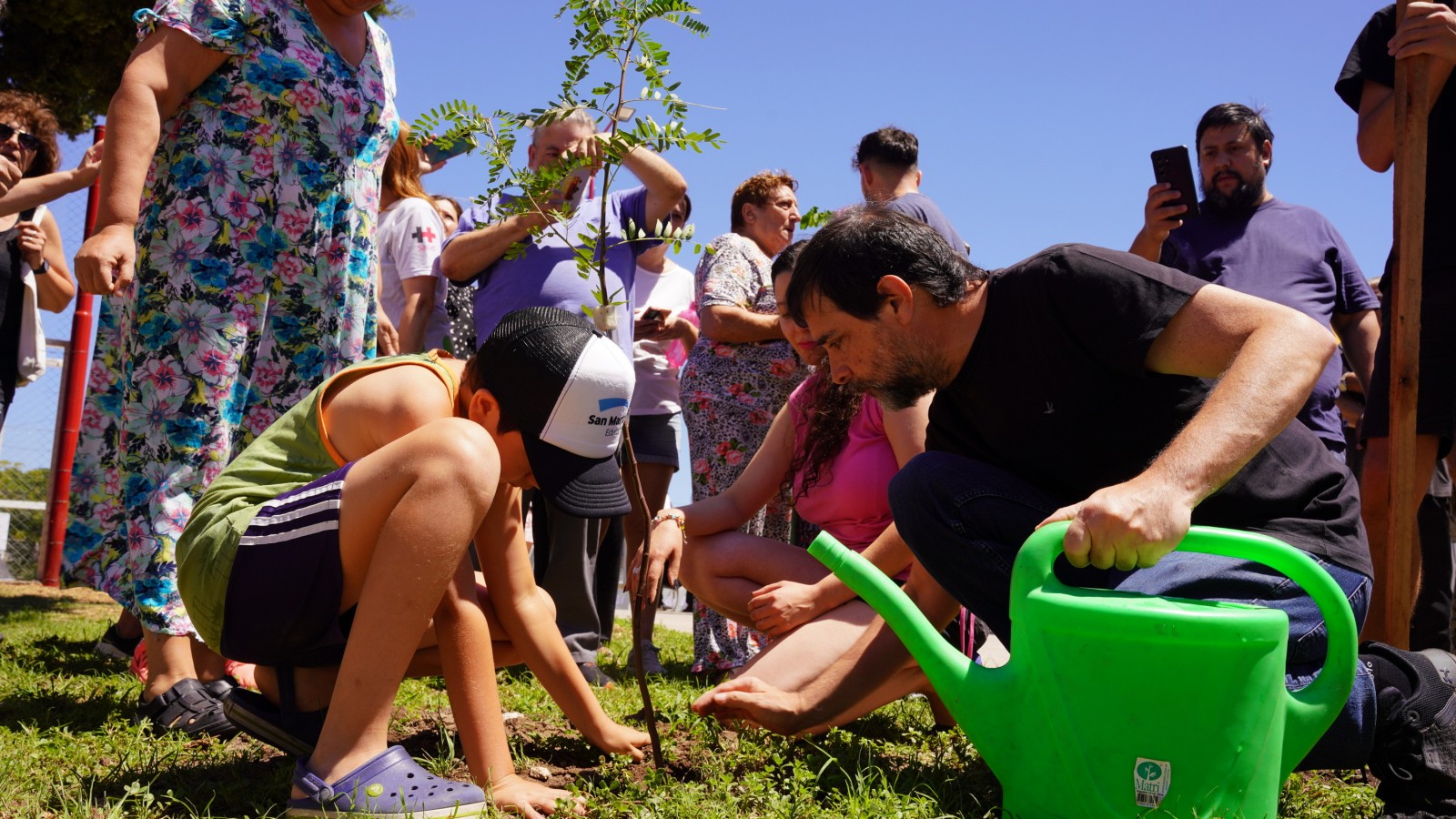 Fernando Moreira inauguró la nueva Plaza de las Infancias en Villa Lynch