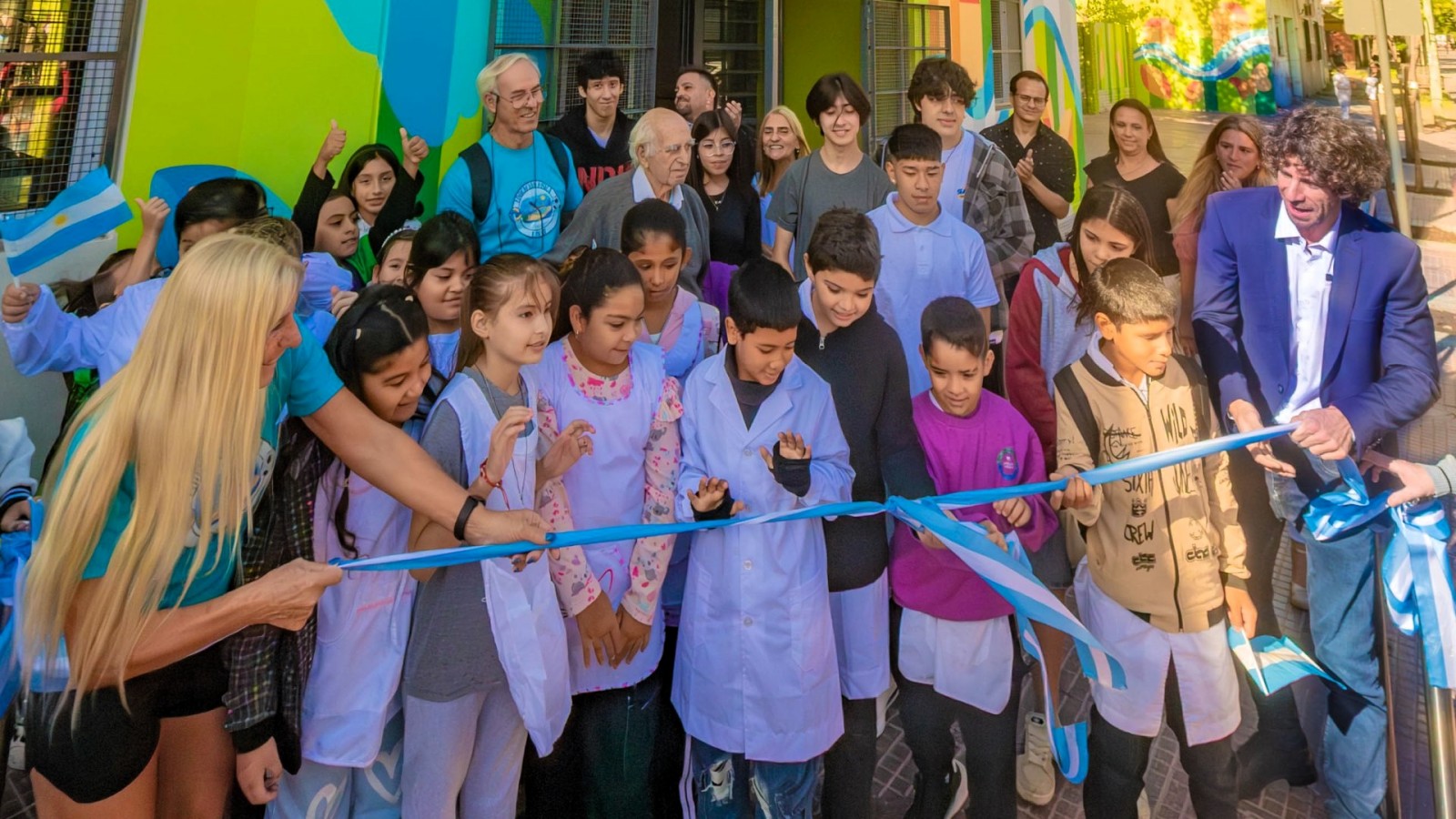 Juan Andreotti inauguró la renovación de la Escuela Primaria N°17 y Secundaria N°24
