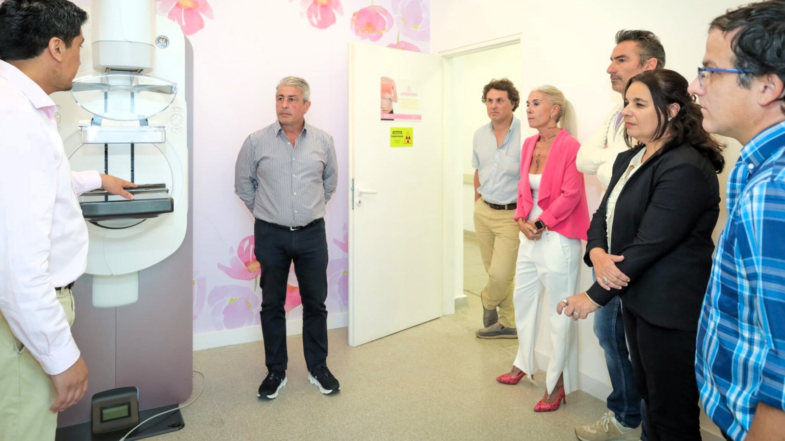 Se instaló en Pergamino el nuevo mamógrafo en el COP y el Martínez participó de la presentación