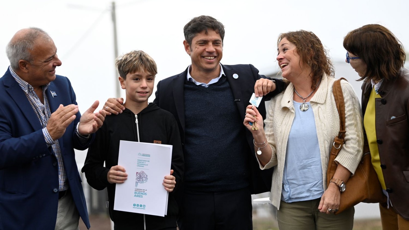 Hábitat: El gobernador Kicillof entregó 32 viviendas a familias de Tornquist