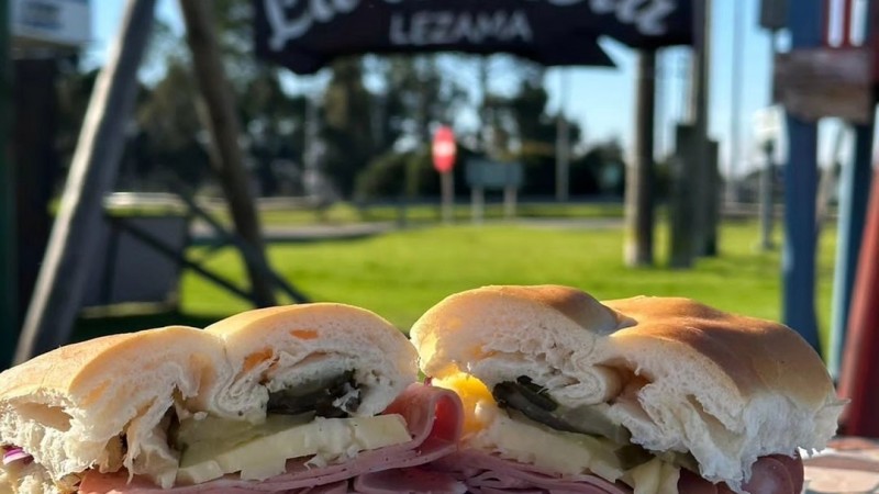 Turismo rutero: los mejores paradores gastronómicos de la Ruta 2 rumbo a la Costa Atlántica