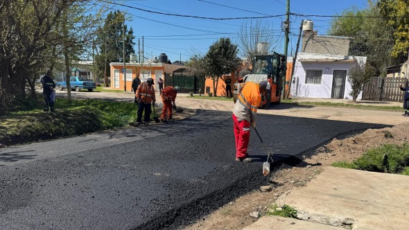 La Municipalidad continúa con el plan de pavimentación en calles clave de Maschwitz y Belén de Escobar