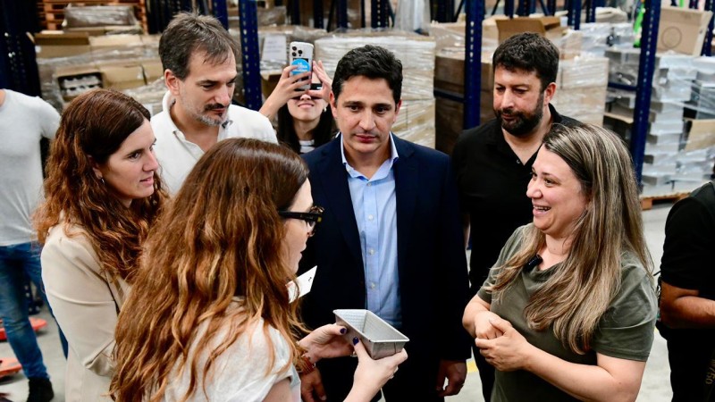 Martín Marinucci junto a Jimena López y Sebastián Galmarini recorrieron el Parque Industrial de Morón