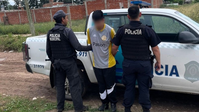 La Policía Municipal detuvo a un hombre con 154 envoltorios de cocaína durante una recorrida preventiva