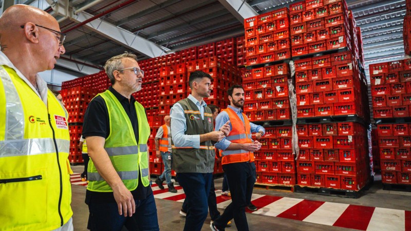 Coca-Cola FEMSA elige a Tres de Febrero para abrir un nuevo centro de distribución