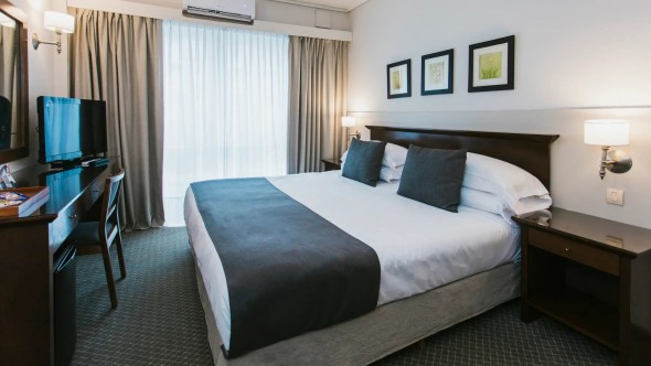 La ocupación hotelera volvió a caer interanual en octubre y profundiza la crisis del turismo interno