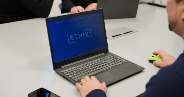 Más eficiencia, menos burocracia: Escobar redujo con IA hasta un 98% los tiempos ... thumbnail