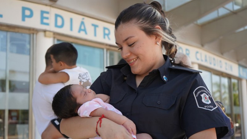 Instinto, manos y una vida que sigue gracias al trabajo en equipo en Malvinas Argentinas
