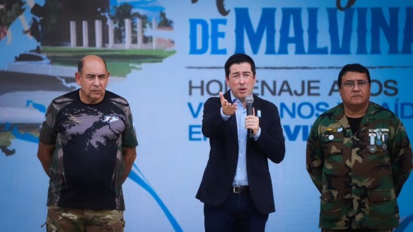 Malvinas Argentinas homenajeó a veteranos y caídos a 44 años del inicio de la Guerra