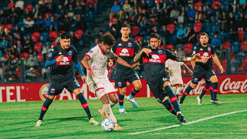 Tigre volvió al triunfo, venció a América de Cali y es líder del Grupo A de la Copa Sudamericana