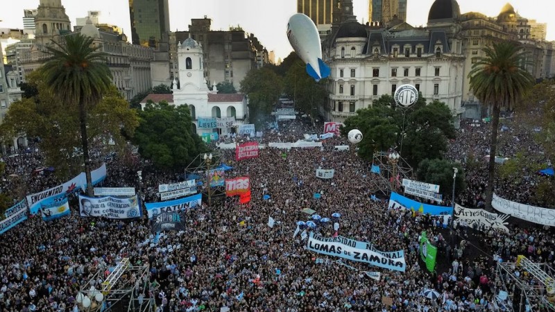 Marcha Federal Universitaria: docentes, estudiantes y rectores vuelven a las calles para exigir presupuesto y salarios dignos