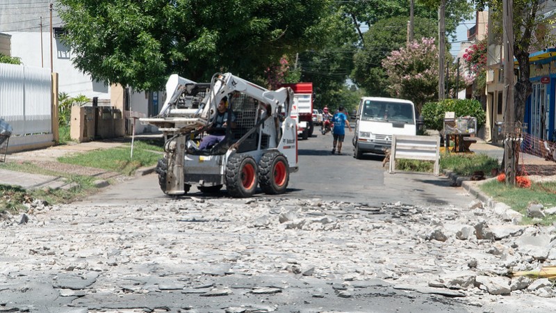 El Municipio de San Isidro sigue mejorando las calles del distrito