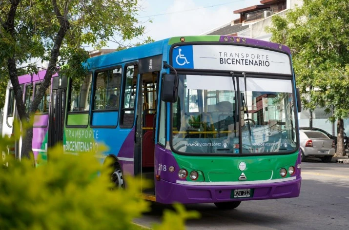 Vicente López instaló WiFi gratis en todas las unidades del Transporte Bicentenario