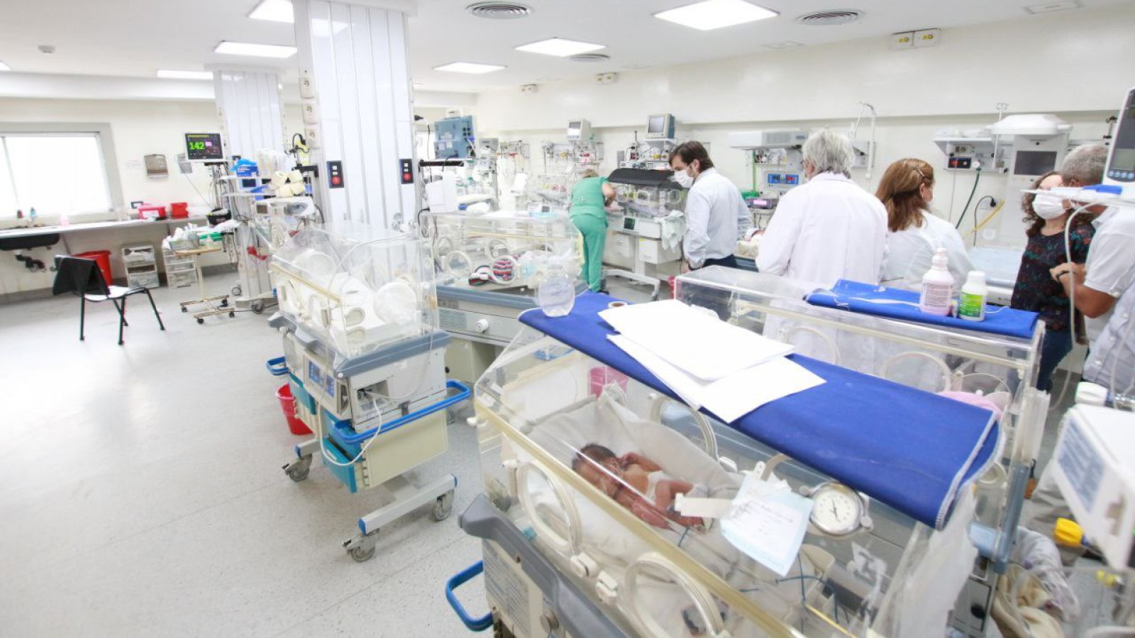 Kreplak entregó $16,5 millones en equipamiento al hospital "Mercante"