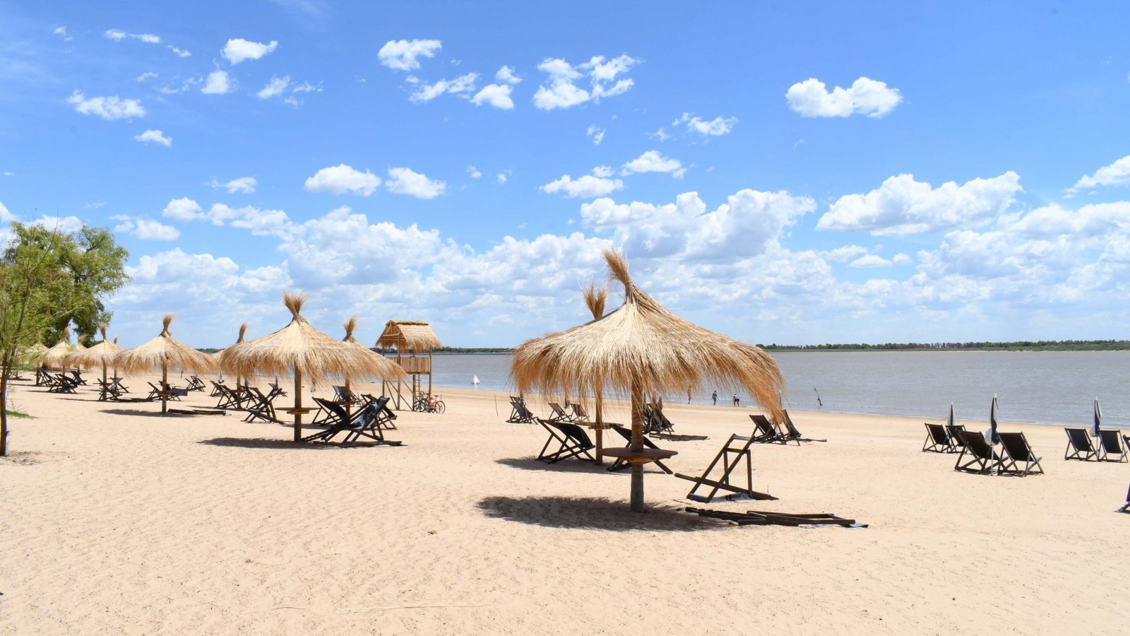 El Arenal y Barranquitas, las playas de San Nicolás para una escapada de verano