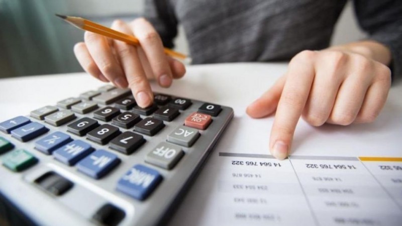 El Gobierno suspende aplicación de impuesto PAÍS para la importación de pickups y camiones