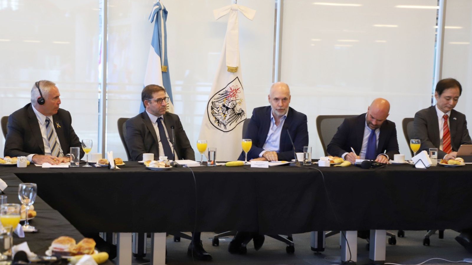 Rodríguez Larreta, con embajadores del G20: "Necesitamos cambiar el rumbo de la Argentina y convertirnos en un país confiable e integrado al mundo"