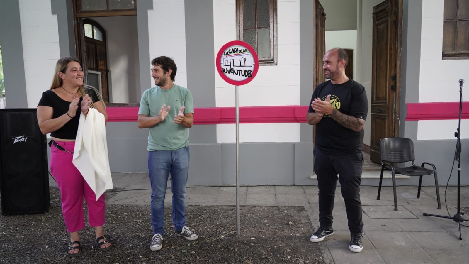Esteban Sanzio inauguró la Casa de las Juventudes de Baradero