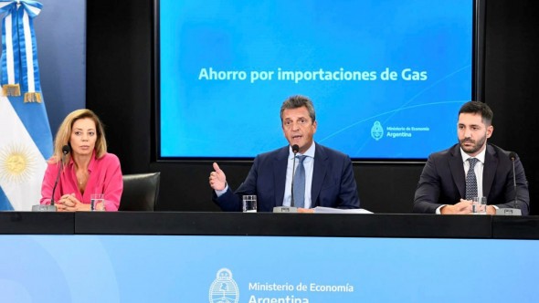 Massa anunció un ahorro de más de US$ 2.100 millones por importaciones de Gas Natural Licuado