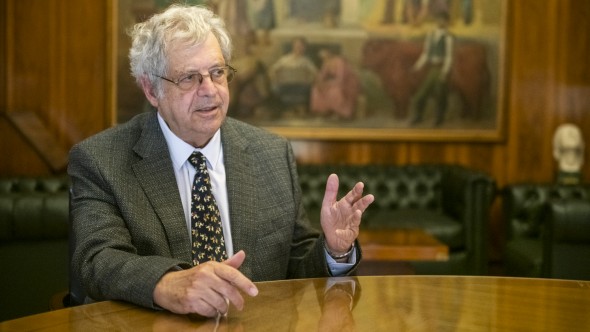 Rubinstein remarcó "la baja permanente del déficit fiscal"