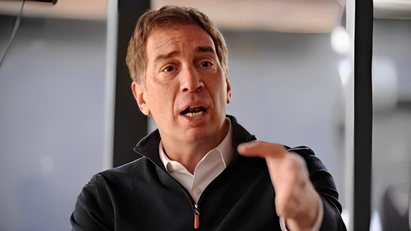 Javier Milei anunció que Diego Santilli será el nuevo ministro del Interior en reemplazo de Lisandro Catalán