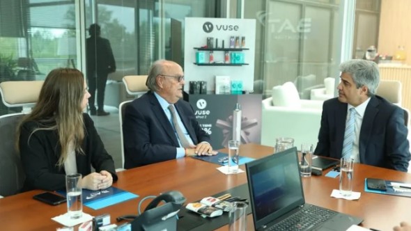 José Ignacio de Mendiguren visitó los avances en la planta Pilar de BAT Argentina