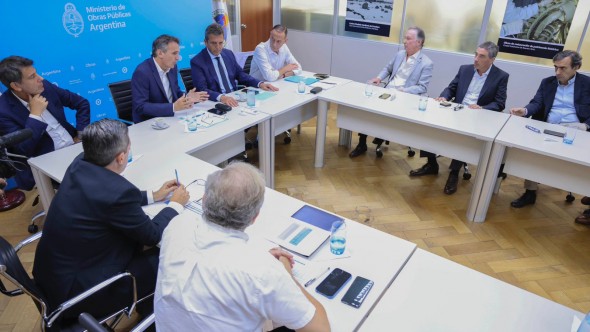 Junto a Massa, Katopodis dijo ante CAMARCO "Garantizamos 4 años de Obra Pública ininterrumpida en la Argentina"