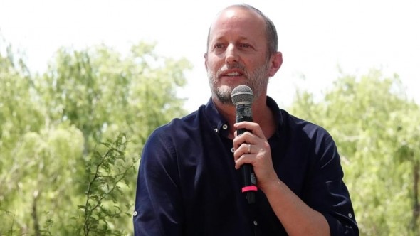 Insaurralde pidió el fin de la concesión de Edesur y que los municipios se hagan cargo de la empresa