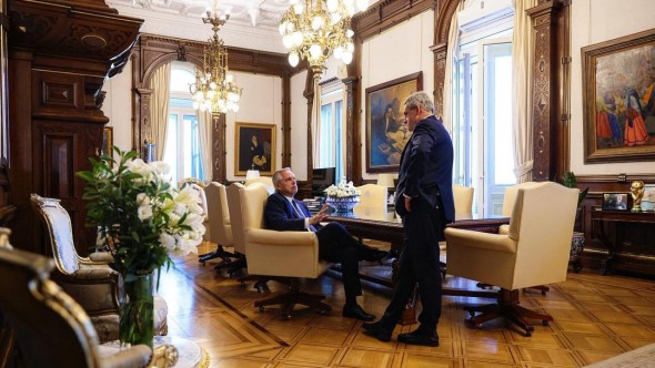 Rossi dijo que va a aportar su "experiencia" para que el FdT tenga "buena potencialidad electoral"