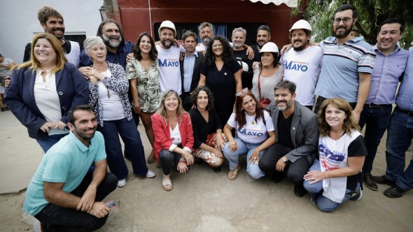 Barrios junto a Kicillof y Alonso recorrieron las obras de mejoramiento eléctrico en el barrio Inmigrantes