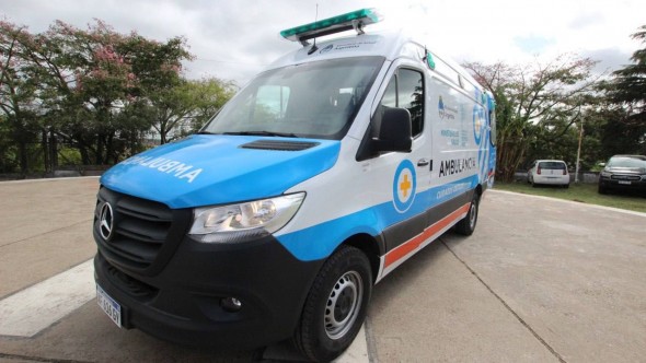 La Provincia entregó una ambulancia de alta complejidad en Zárate