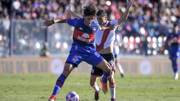 Tigre perdió por un gol en el segundo tiempo con River en Victoria