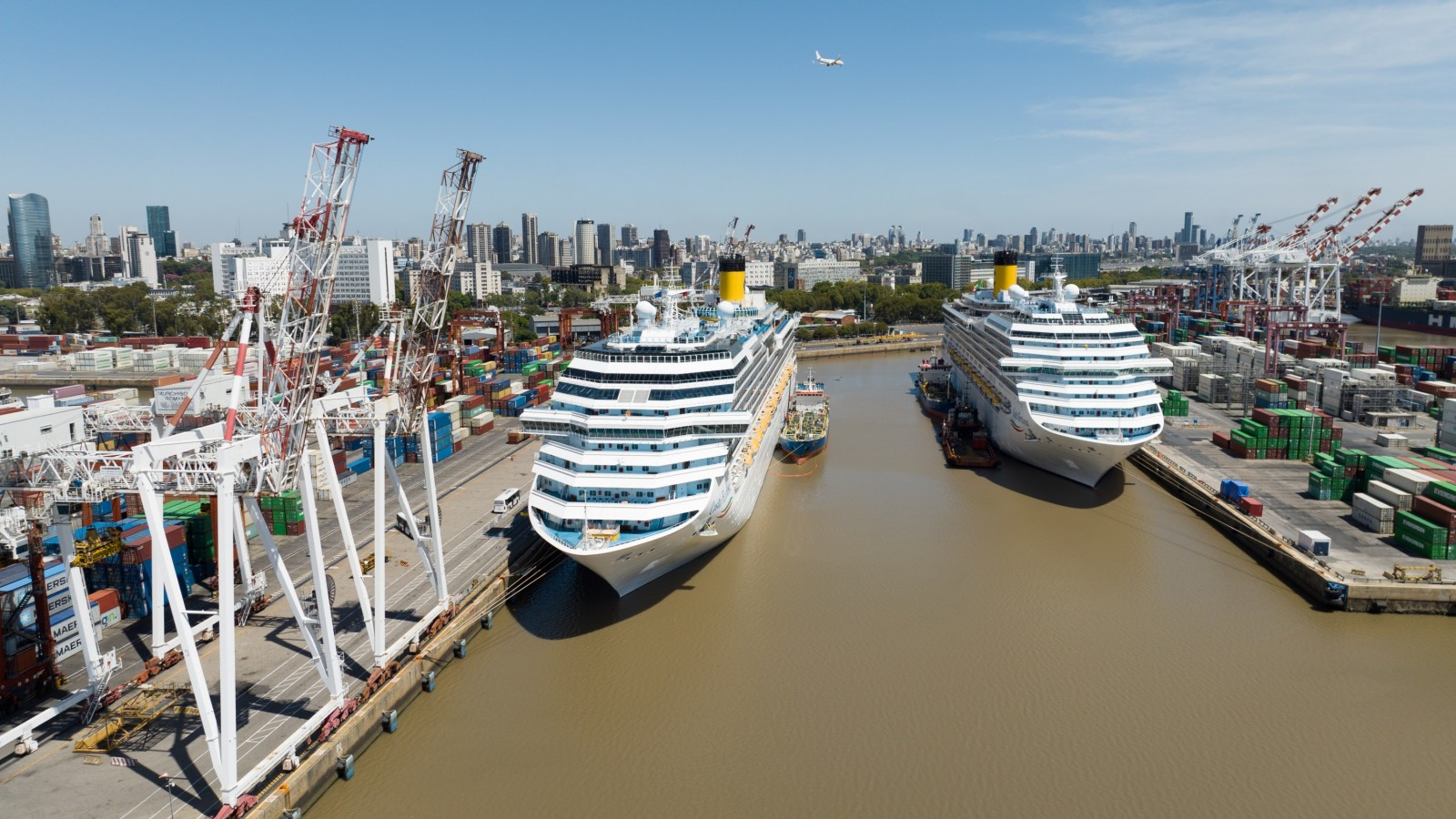 Puerto Buenos Aires: Arribaron más de 12 mil turistas en 4 cruceros
