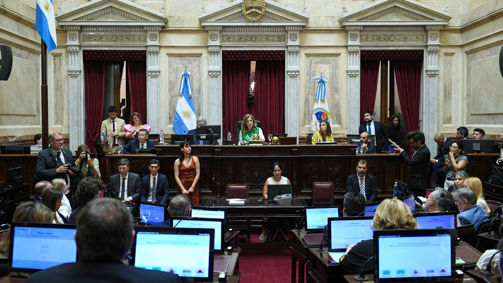 El Senado de la Nación ratificó hoy a sus autoridades en una sesión preparatoria