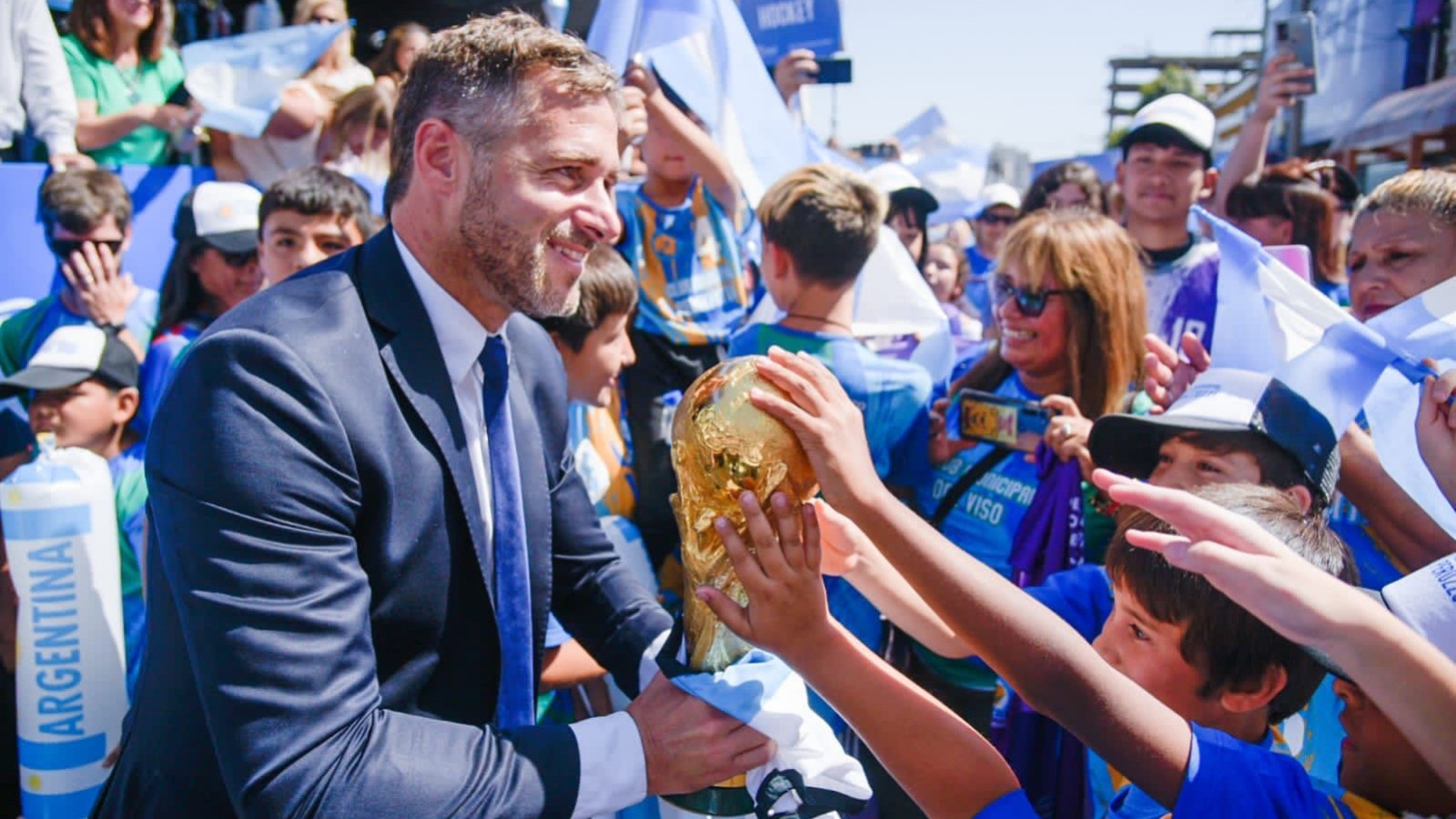 La Copa del Mundo estuvo en Pilar y se vivió un día histórico